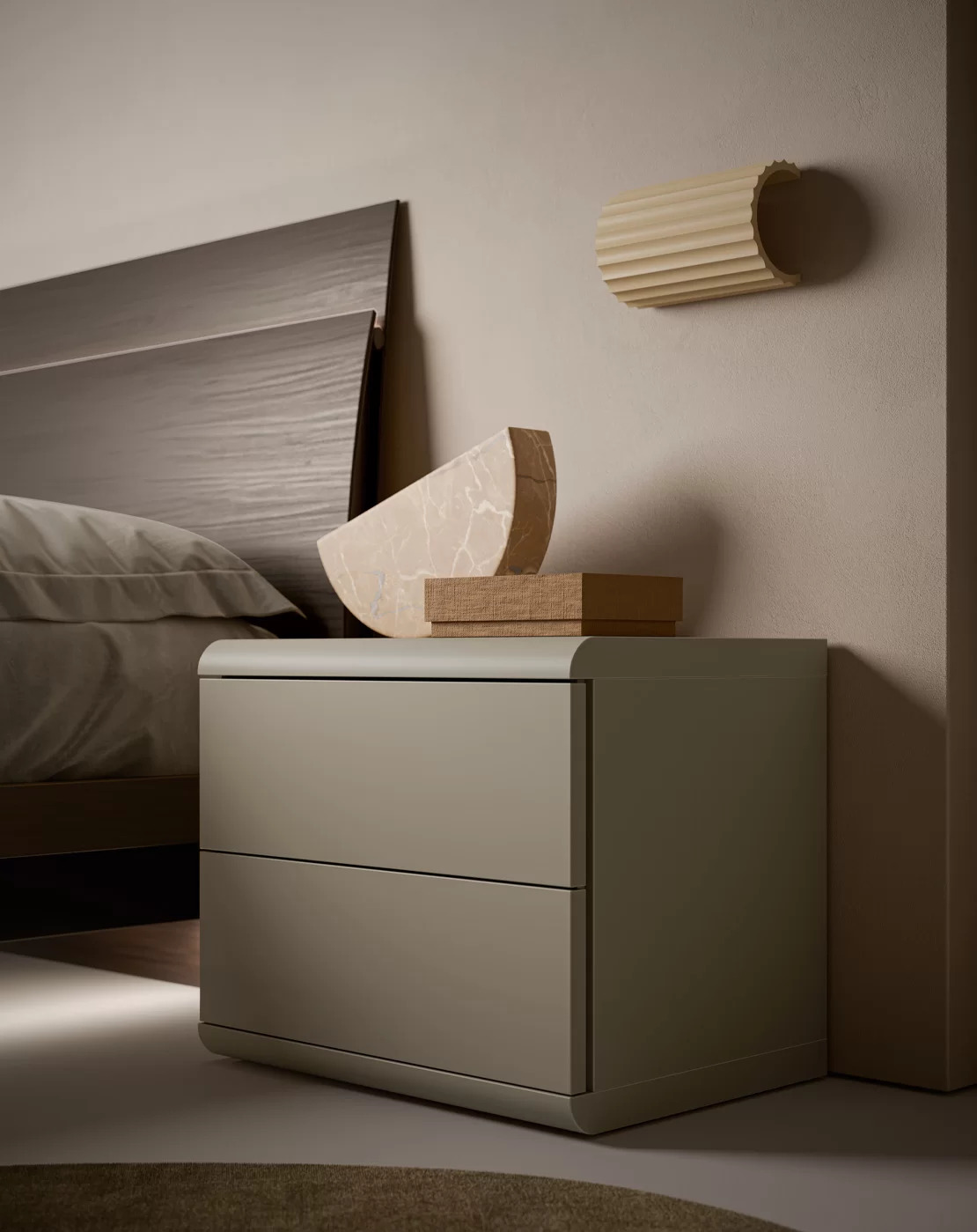 comodino forme arrotondate per camera da letto